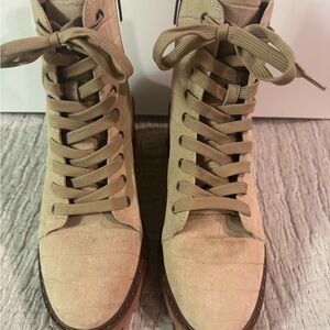 Vince Camuto Croc Embossed Leather Upper Tan Lace-Up Women's Boots Size 9
